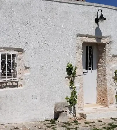 I Trulli Di Mani' Дом отдыха Masseria Orimini