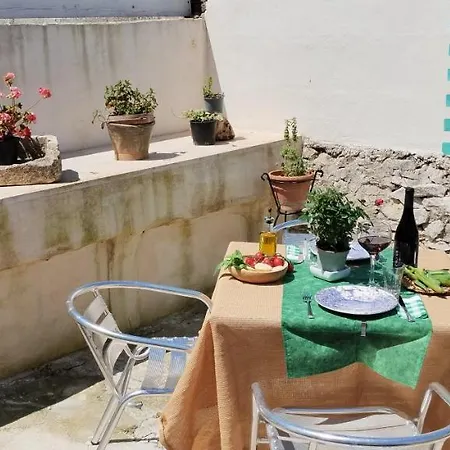 I Trulli Di Mani' Дом отдыха *