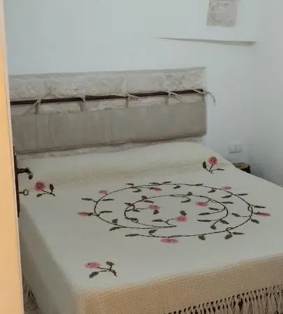 I Trulli Di Mani' Дом отдыха *
